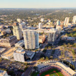 Tampa, Las Vegasas, JAV prabangaus būsto kainų šuolis 2026 m